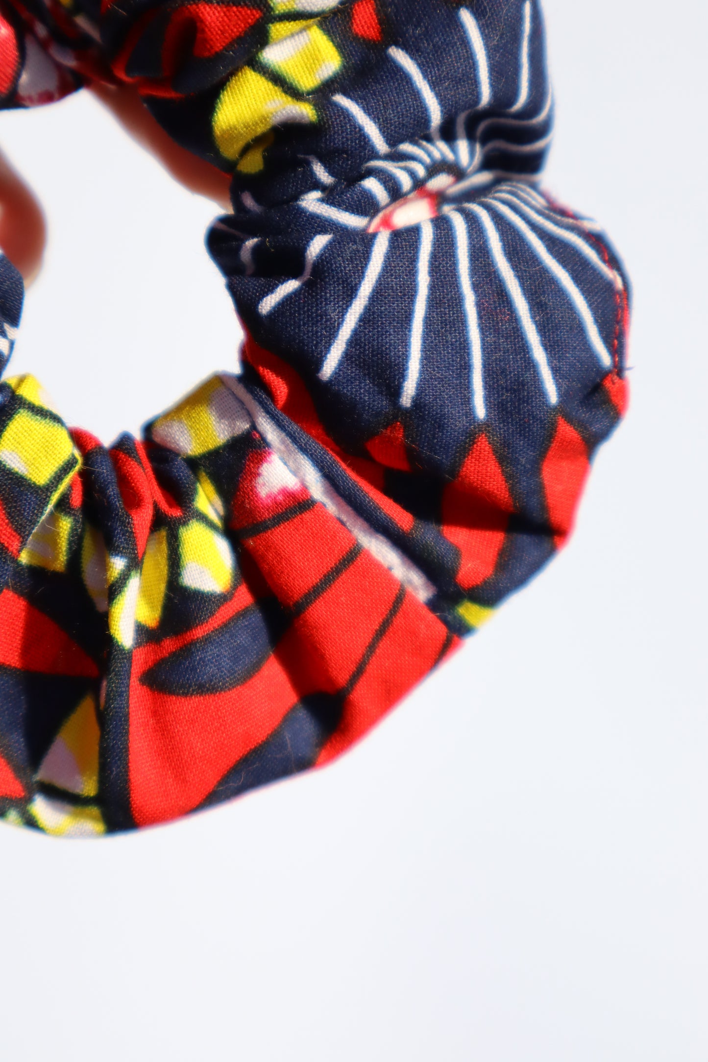 Chouchou cheveux abimés en wax rouge Maiana