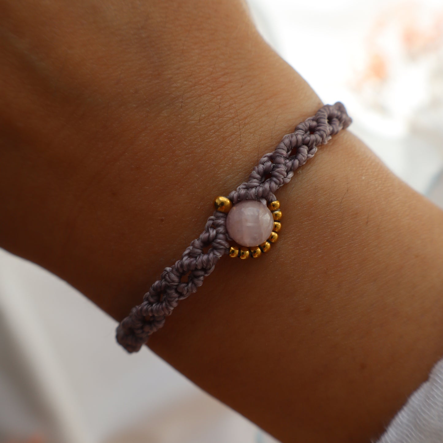 Bracelet en micro-macramé avec kunzite | Sagres | Maiana crea