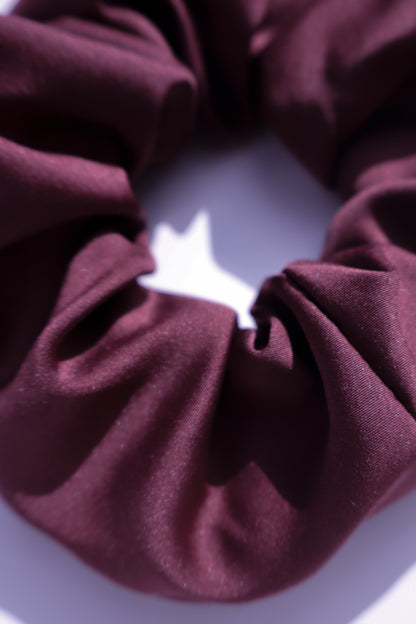 Chouchou cheveux abimés en satin bordeaux Maiana crea