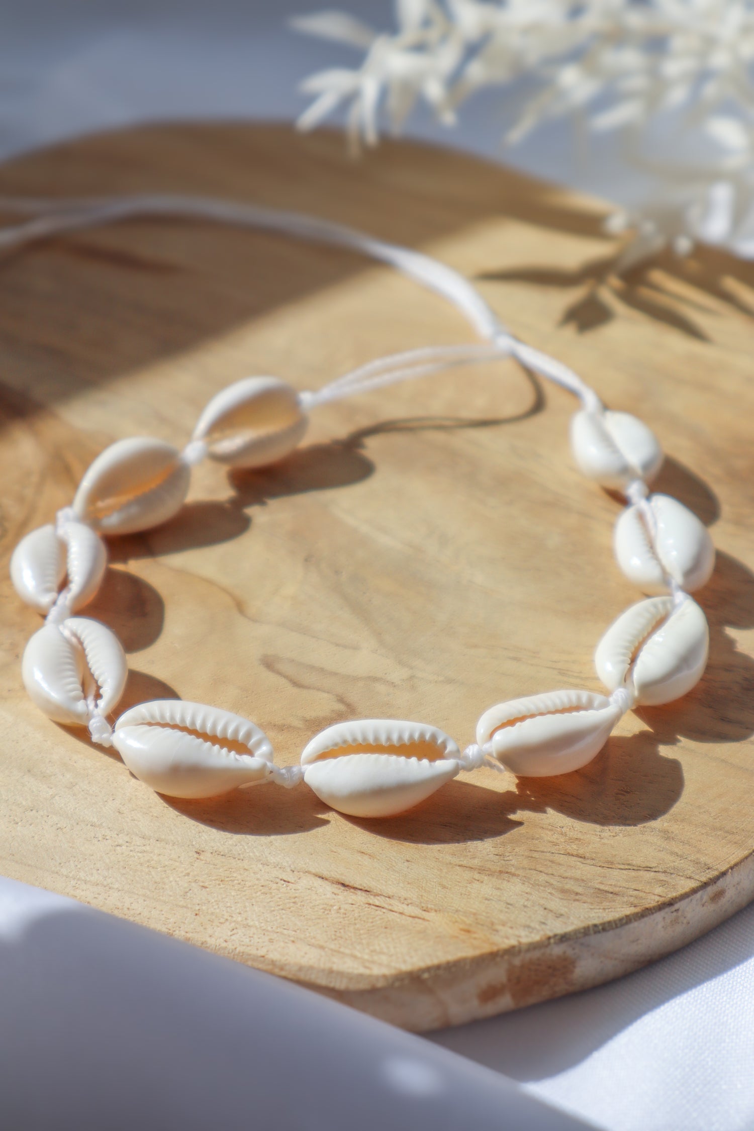 collier ras du cou chocker coquillages cauri surfeur surf surfer bohème boho hippie gypsy Maiana