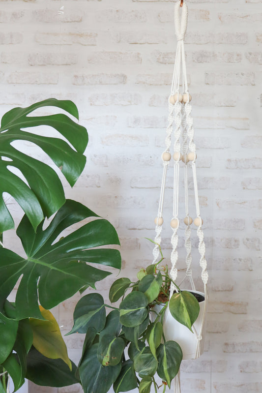 suspension en macramé porte plante en macramé plant hanger écru bois decoration boheme Maiana